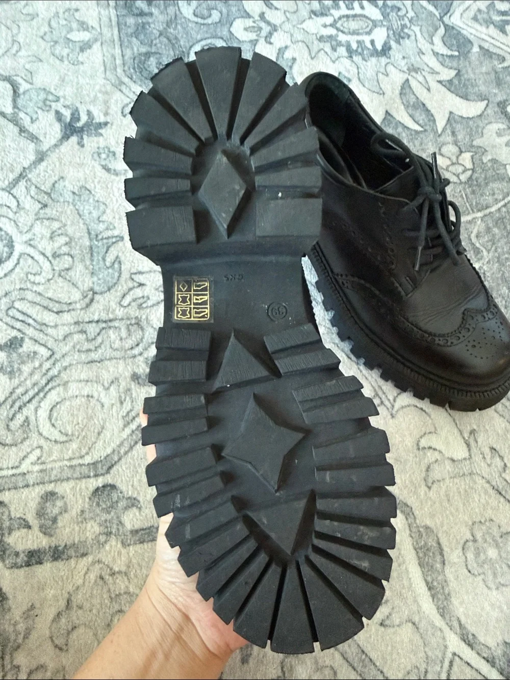 LOYA Milano Black Leather Wingtip Oxford Platform Shoes | Size 9